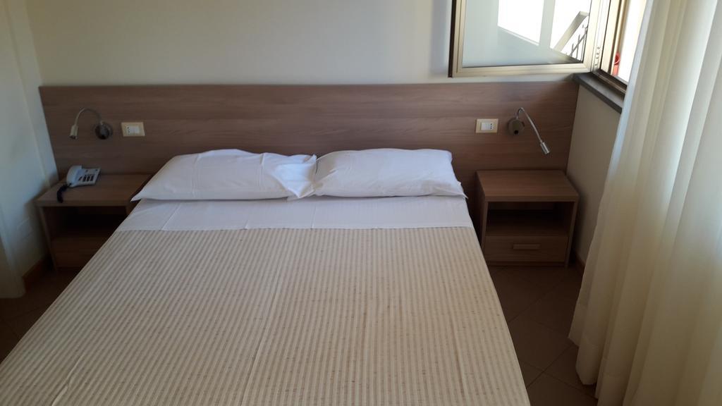 Albergo Nyers Perugia Exterior photo