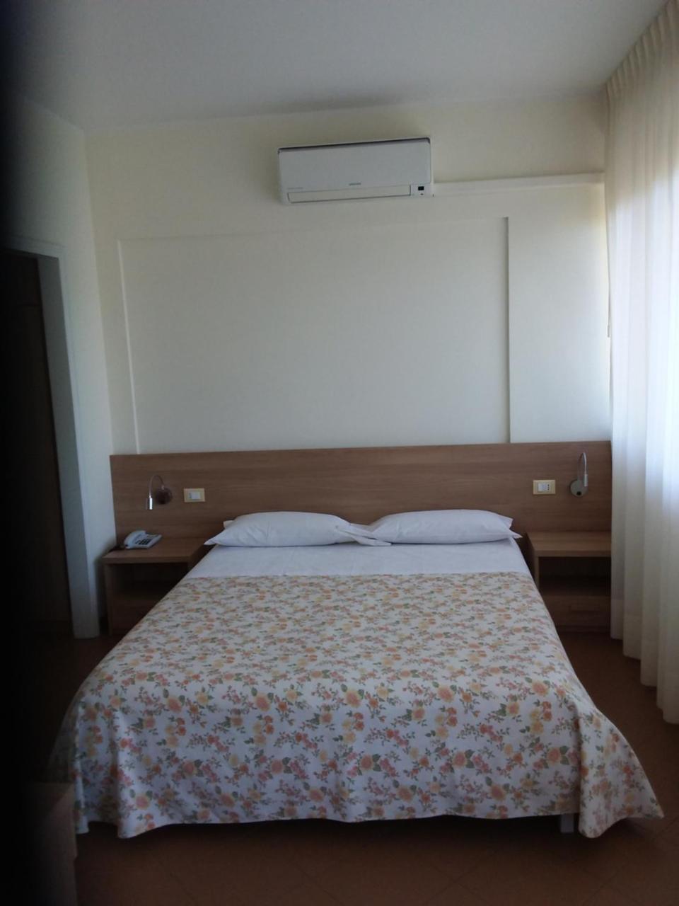 Albergo Nyers Perugia Exterior photo