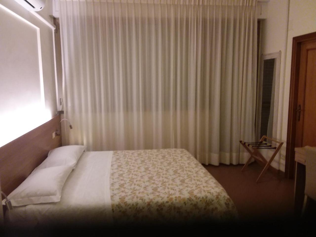 Albergo Nyers Perugia Exterior photo